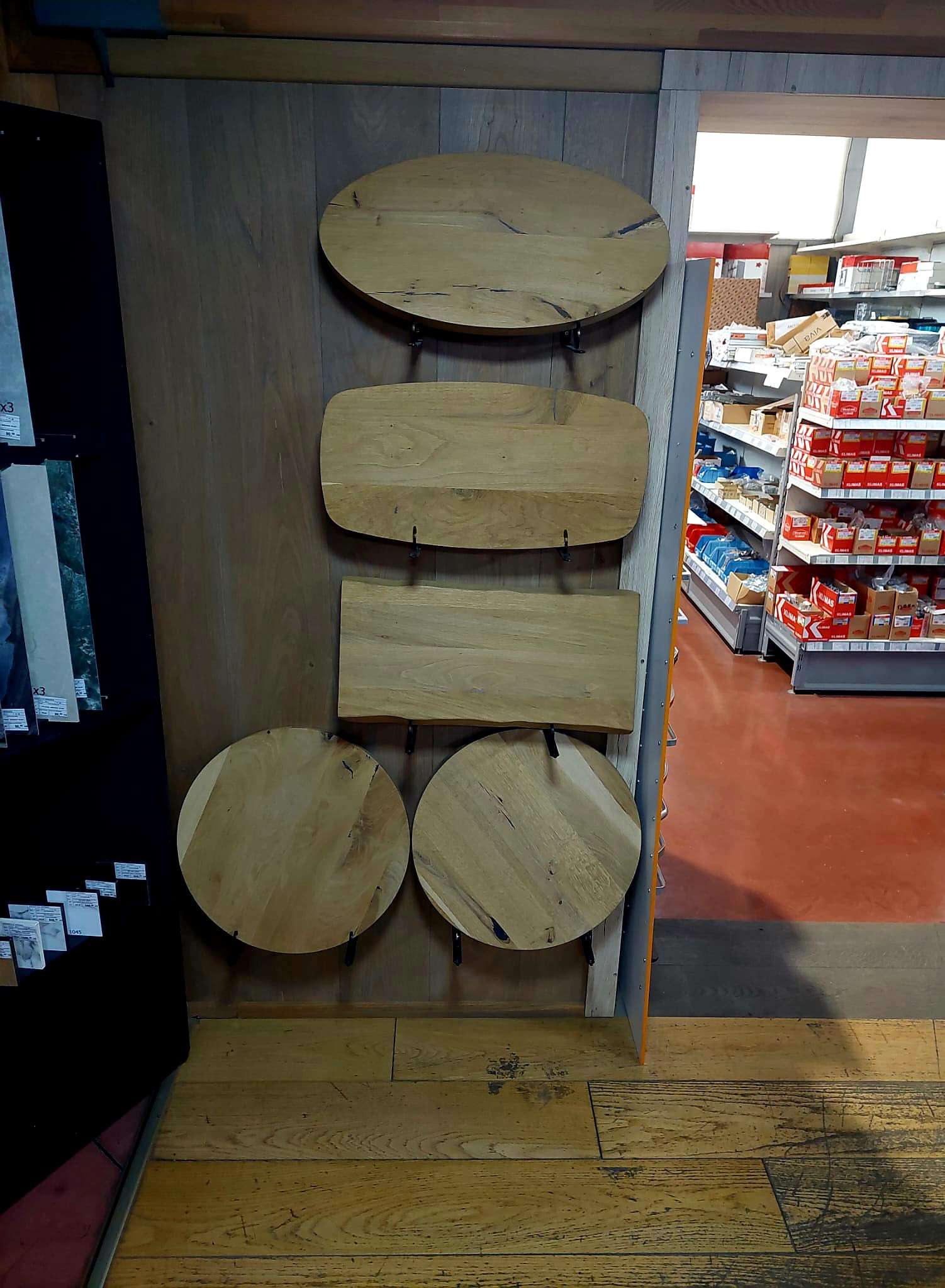 Meuble en acier moderne